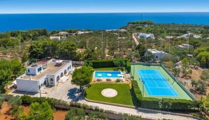 La villa vista mare ripresa dal drone di Perle di Puglia